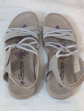 Skechers Women’s Light Taupe Strappy Memory Foam Sandals